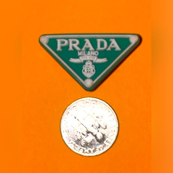 (10 for $15) Crocs Shoe Charms - Picture 1 of 1